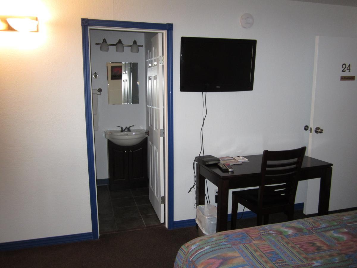 Nisutlin Trading Post Motel Teslin Camera foto